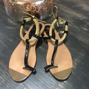 â¨ISOLA Toe ring tie sandals sz 7